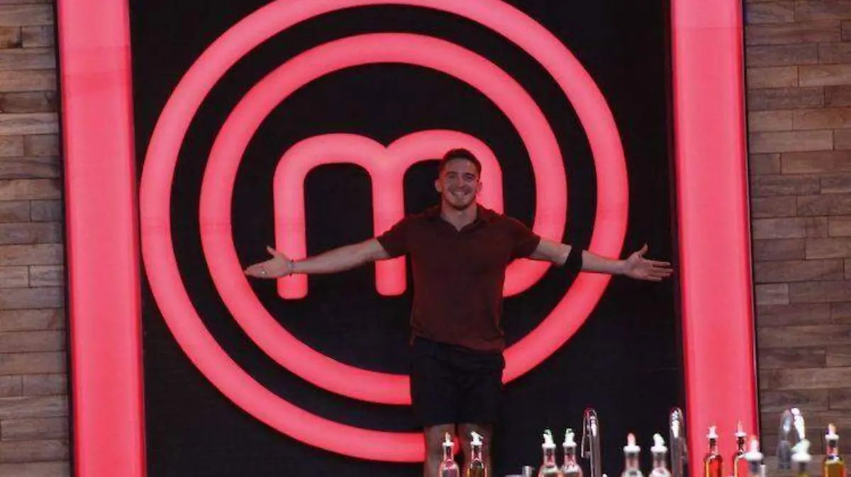 Aristeo Cazares es expulsado de la cocina MasterChef Celebrity